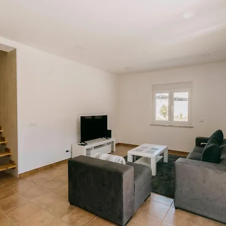 47 - Consolacao House Atouguia Da Baleia