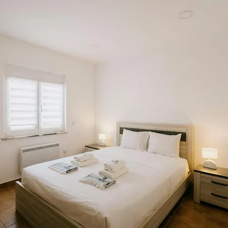 47 - Consolacao House