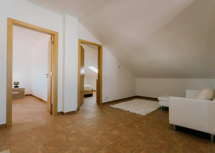 47 - Consolacao House アトウギア・ダ・バレイア