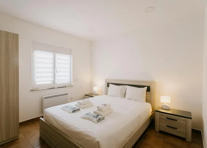 47 - Consolacao House